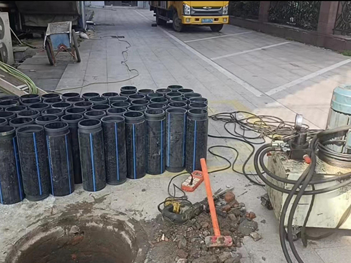 余江PE置换管厂家 DN315置换管 非开挖管短管置换